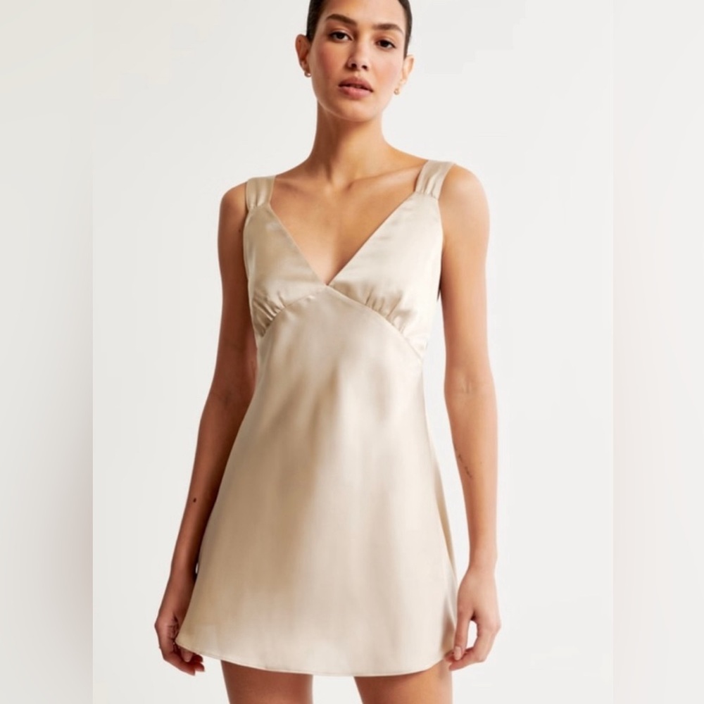 Gold Abercrombie and Fitch dress SIZE XXSMALL NEW WITH TAGS
